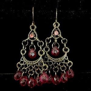 Dangling Purple tone earrings